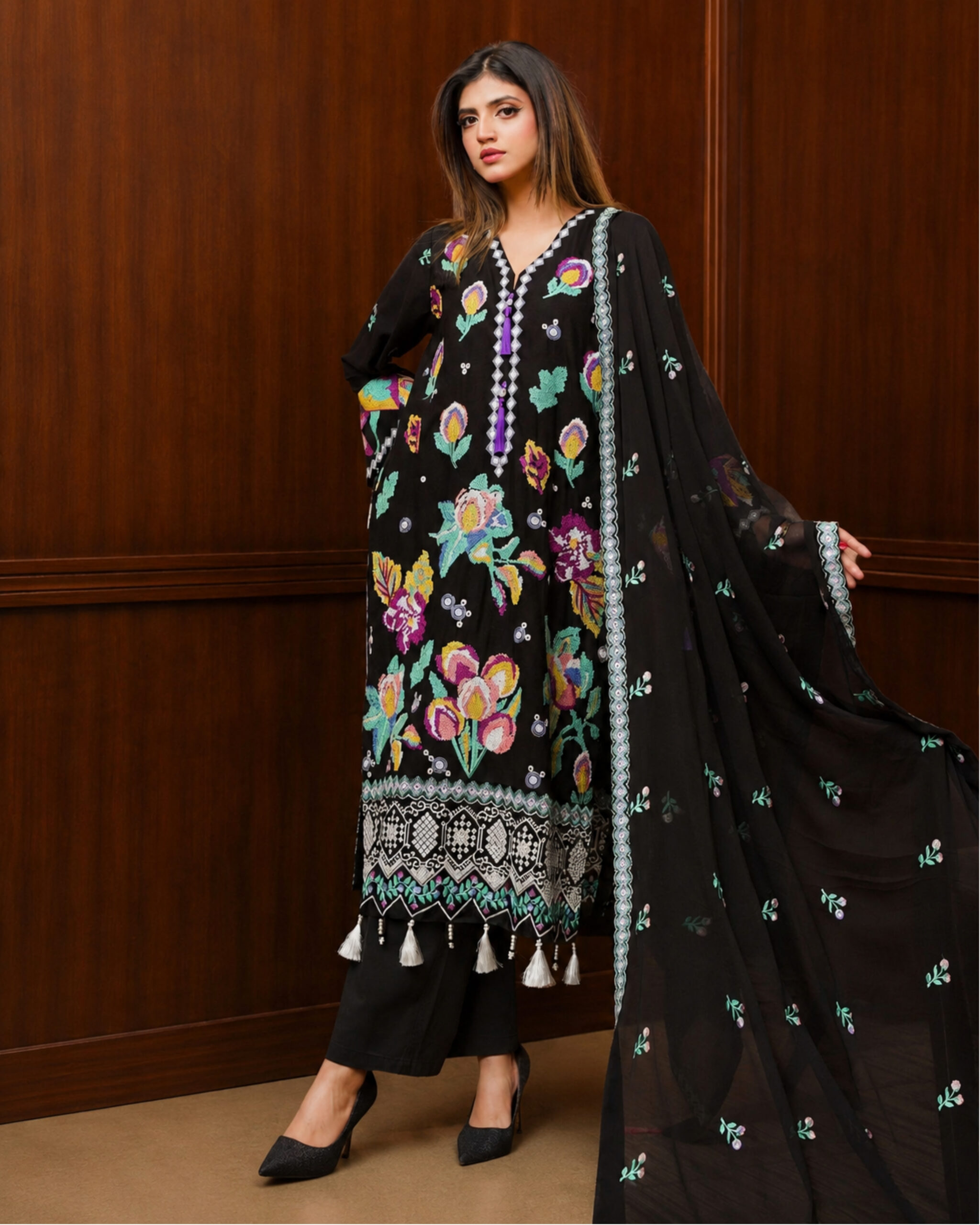 Black Kharandi Dupatta