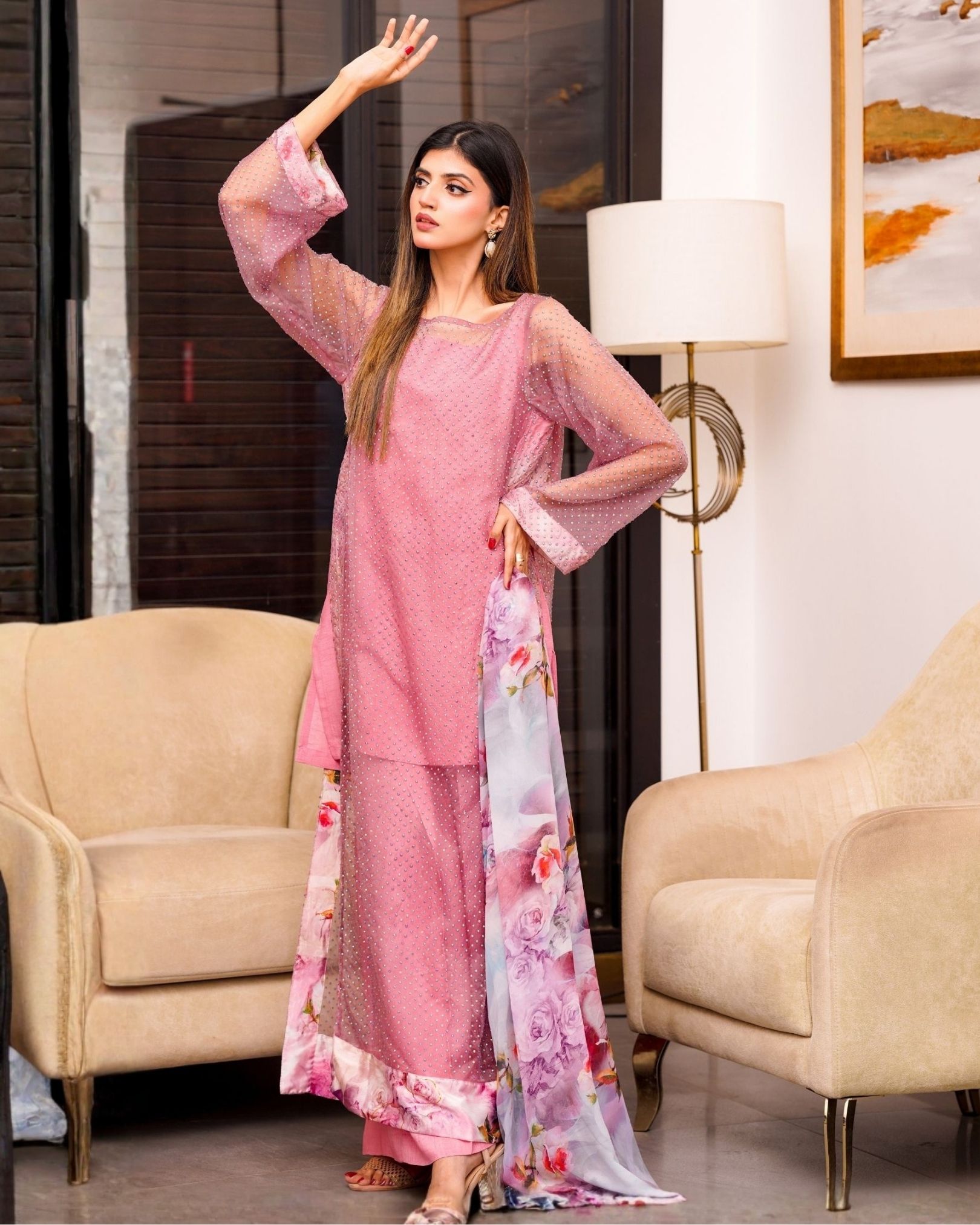 Festive Pret Petal Whisper Pink 3