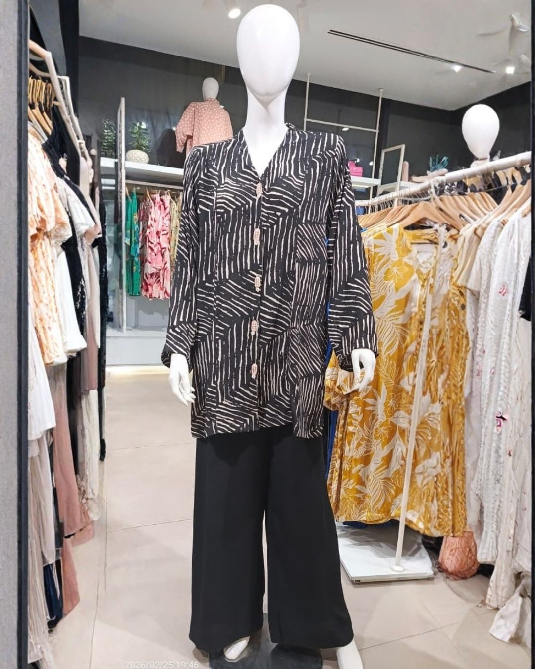 Zebra Black Grip 2 Pc 1